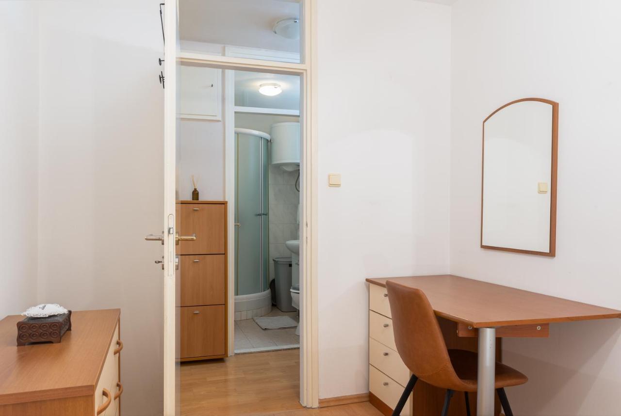 Adriatic Charm: Coastal Heaven Of Dubrovnik Apartment Exterior photo